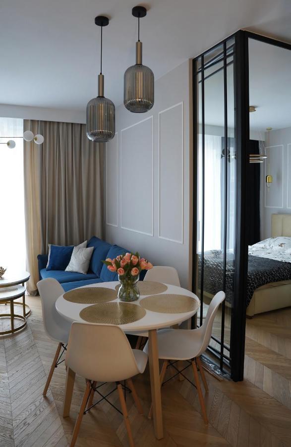 Apartamenty Metro Targowek 27 Warschau Exterior foto